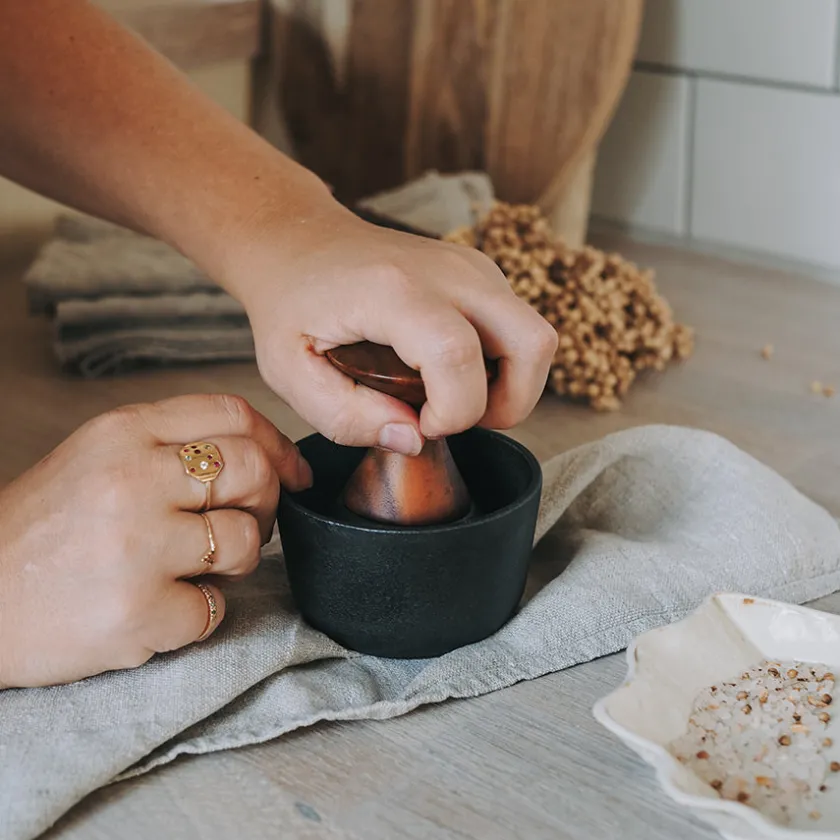 CRUSHGRIND Kiruna Morter Støpejern/Akasia Clearance