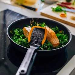 FISKARS Functional Form Stekespade Discount