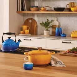 LE CREUSET Rund Støpejernsgryte 24cm/4,2L Nectar Hot