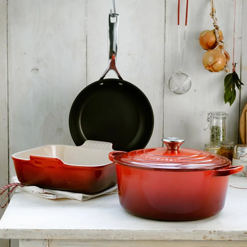 LE CREUSET Støpejernsgryte 5,3L/26cm Cerise Sale