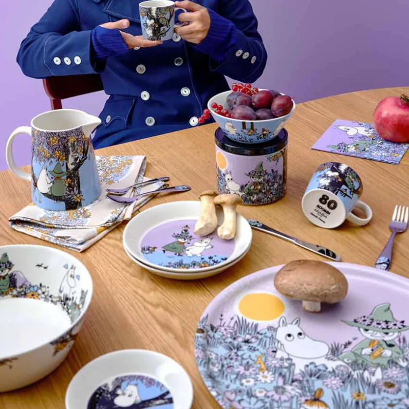MOOMIN ARABIA Mummi Serveringsbrett 35cm Venner For Alltid