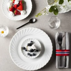 PORSGRUNDS PORSELÆNSFABRIK Porsgrunds Porselænsfabrik Bogstad Hvitt Underskål 13 cm Hot