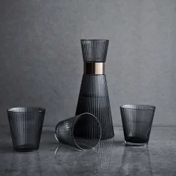 ROSENDAHL Grand Cru Vannkaraffel m/Riller 1L Grå Online