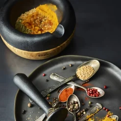 SCANPAN Maitre D' Morter med Støter 10cm Støpejern Eik Sale