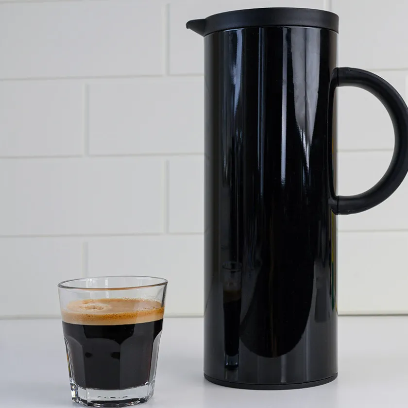 CHRISTIANIA 1739 TERMOKANNE SORT 1L CYLINDER Outlet